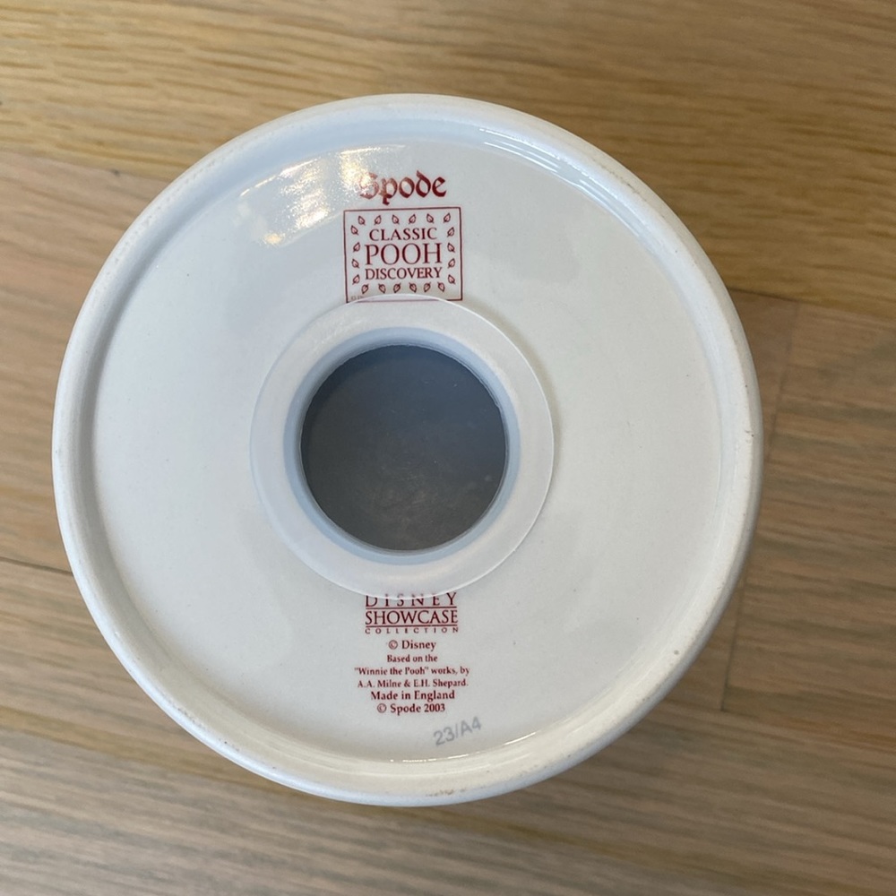 Spode Pooh Money Box - Picture 5 of 7